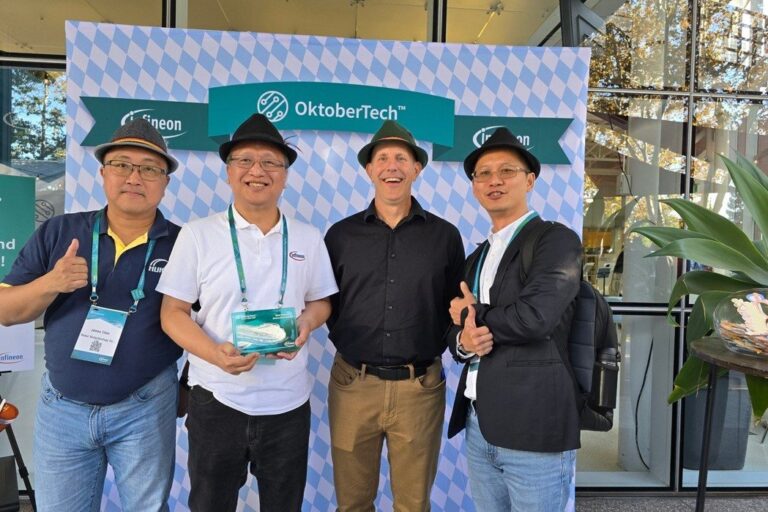 互貴興業執行長郭加泳(左二)率工程業務團隊赴美出席英飛凌舉辦的OktoberTech™ 矽谷2024，與英飛凌矽谷創新中心副總裁Adrian Mikolajczak(右二),於授獎時合影。互貴興業／提供